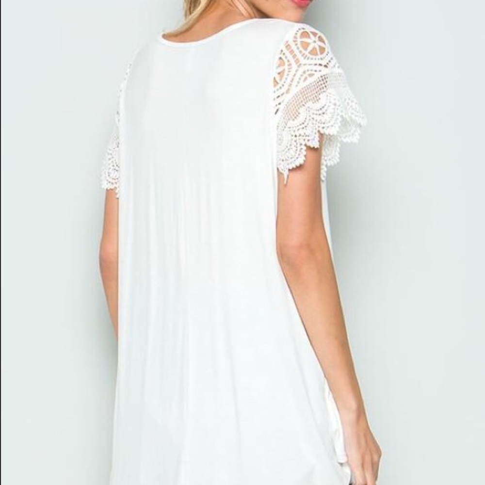Cute White Crochet Short Sleeve Top - Picture 2 of 2
